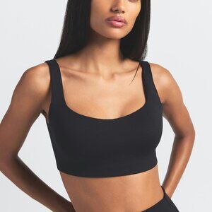 NikeSKIMS MATTE SCOOP NECK BRA size XL